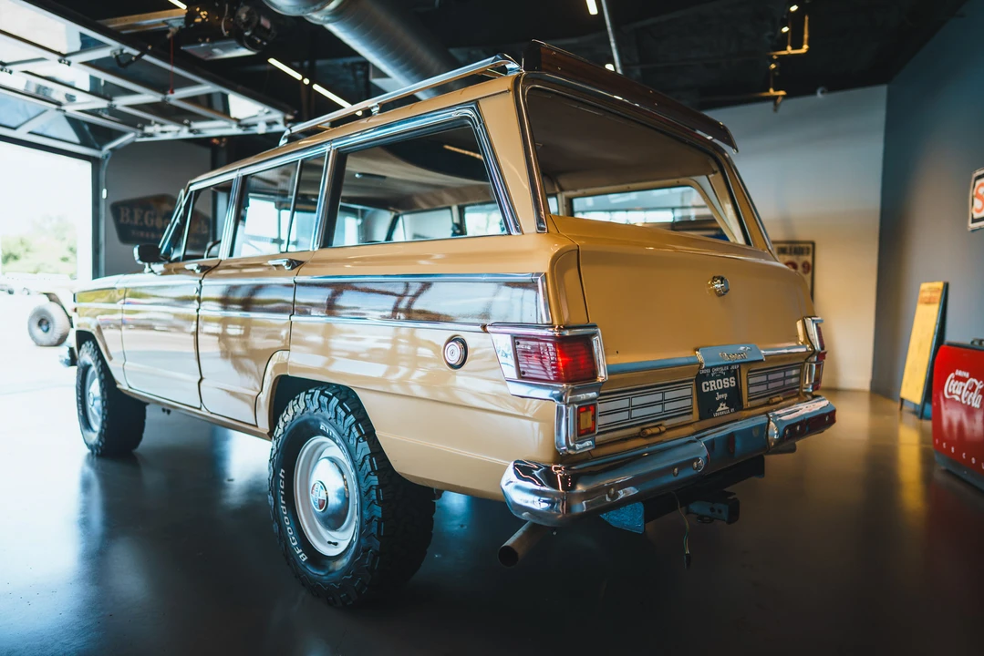 1976 Jeep SJ Wagoneer - Image 18 of 31