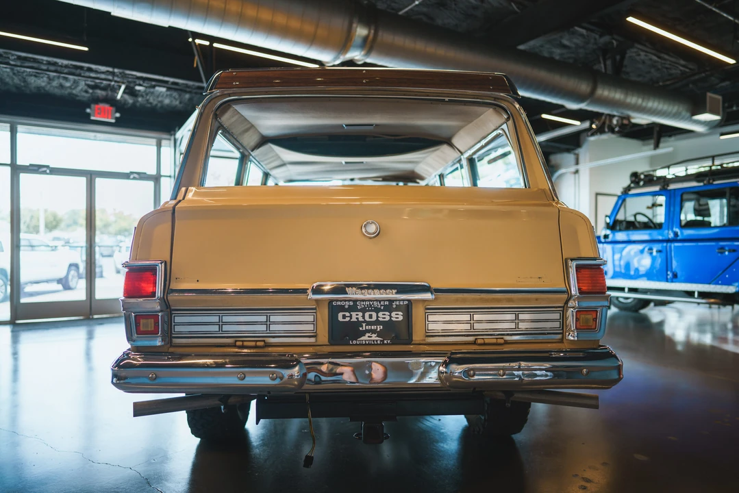 1976 Jeep SJ Wagoneer - Image 19 of 31