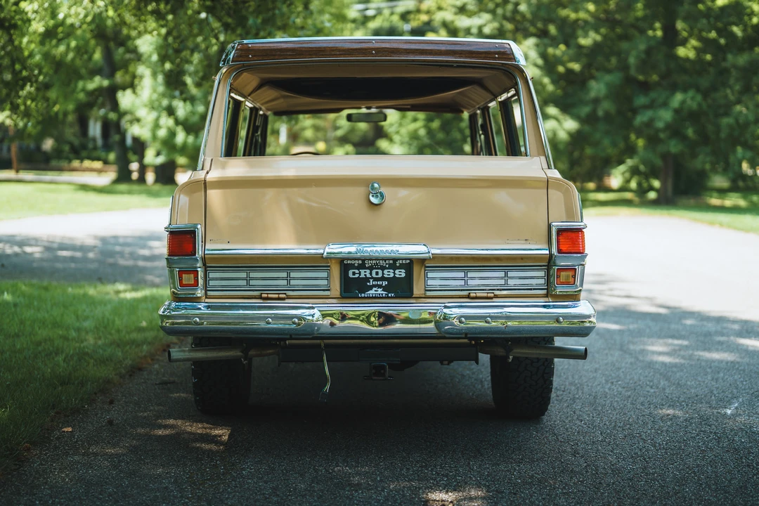 1976 Jeep SJ Wagoneer - Image 9 of 31