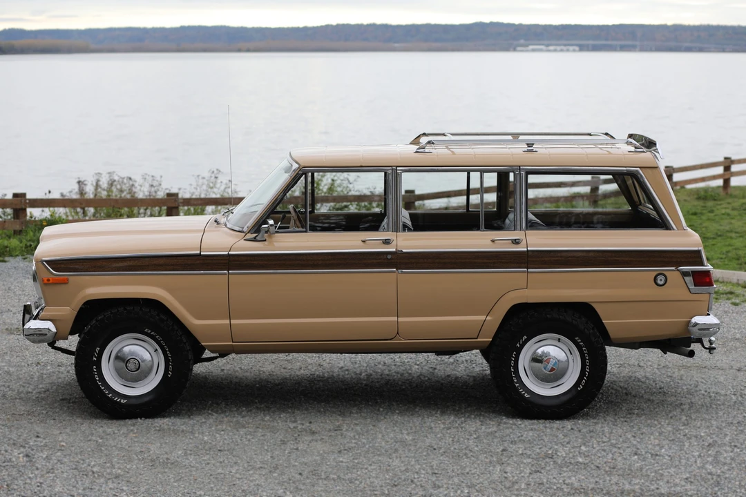 1976 Jeep SJ Wagoneer - Image 7 of 31