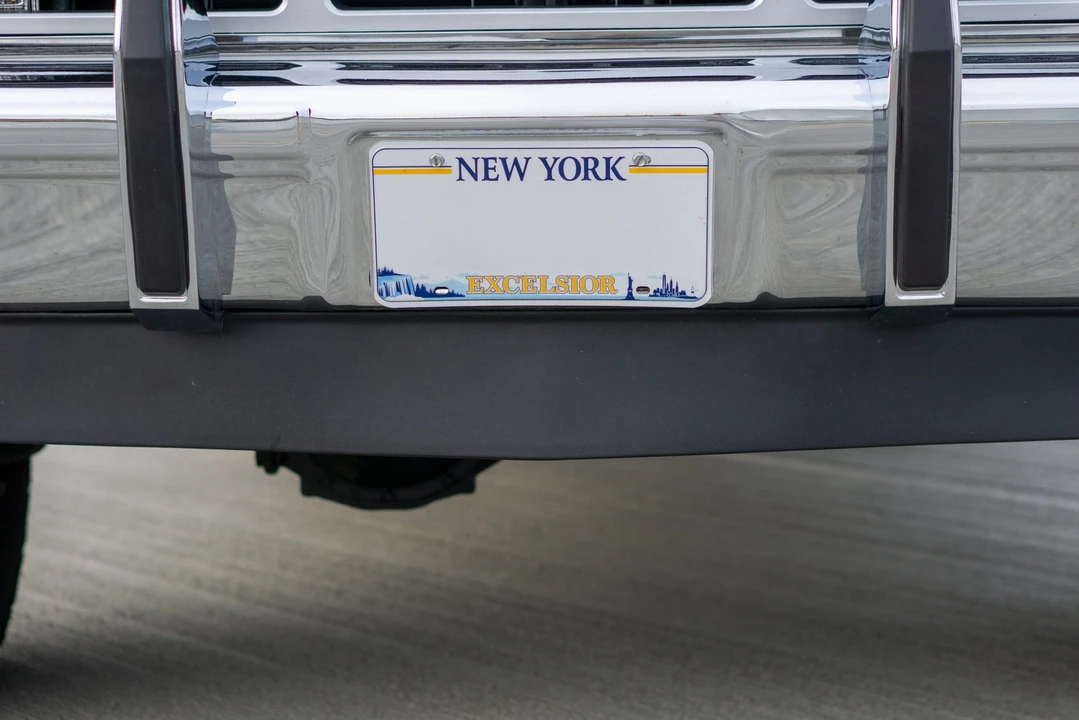 1985 GMC Jimmy 2nd Gen - Image 25 of 31