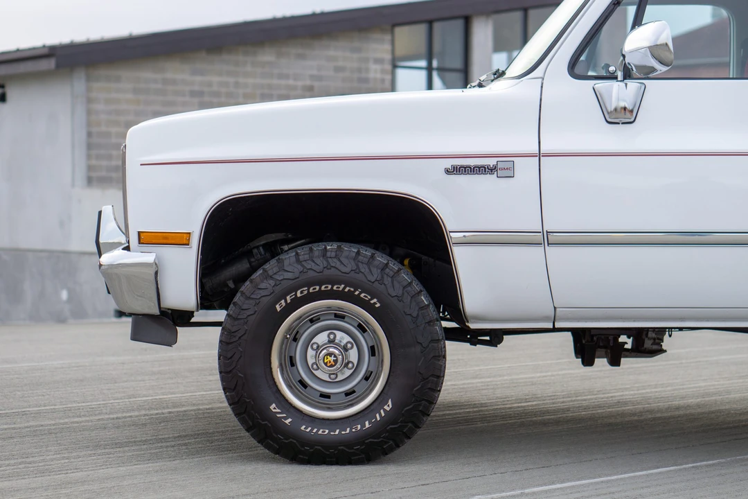 1985 GMC Jimmy 2nd Gen - Image 9 of 31