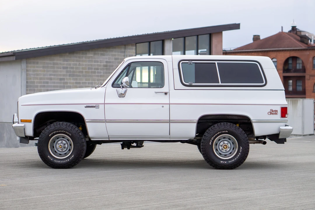 1985 GMC Jimmy 2nd Gen - Image 8 of 31