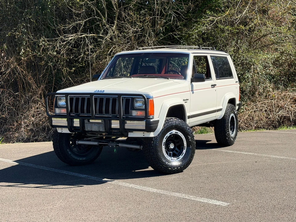 1986 Jeep XJ Cherokee - Image 2 of 31