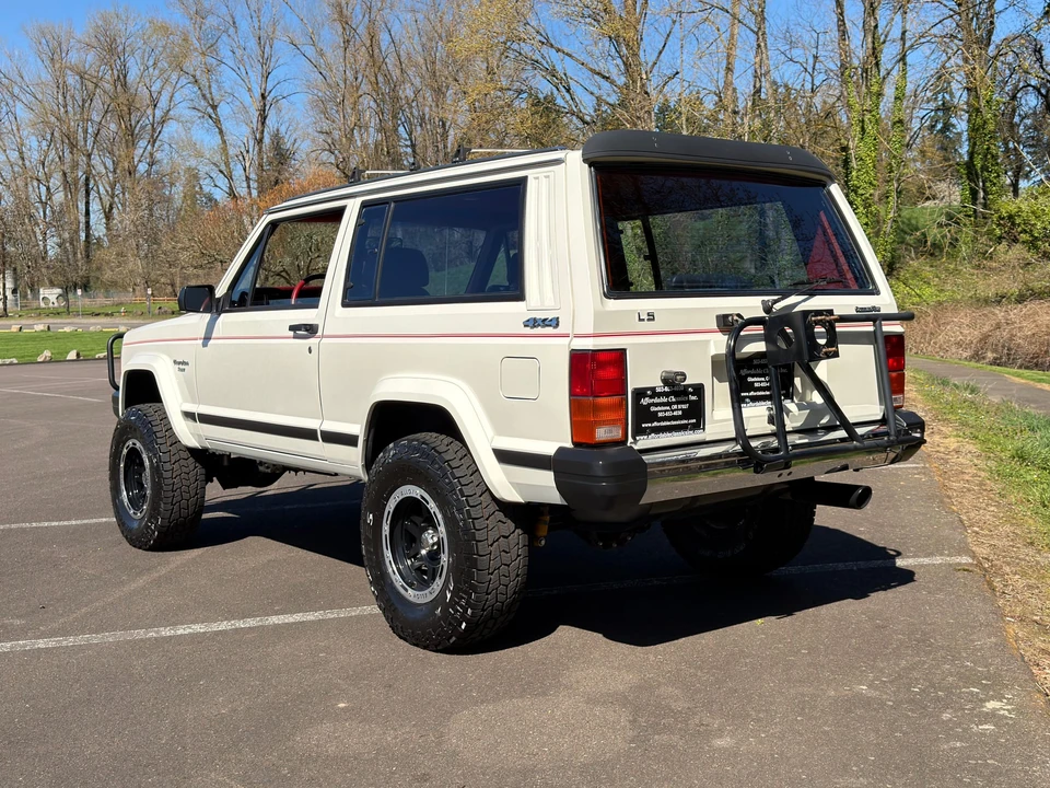 1986 Jeep XJ Cherokee - Image 12 of 31