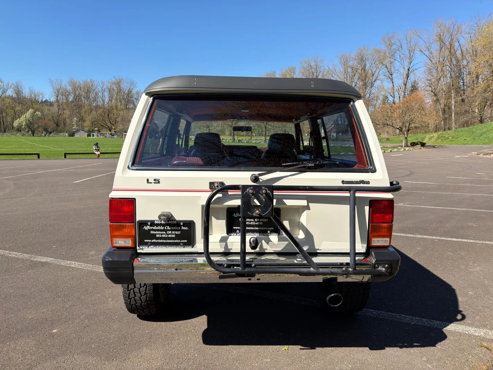 1986 Jeep XJ Cherokee - Image 9 of 31