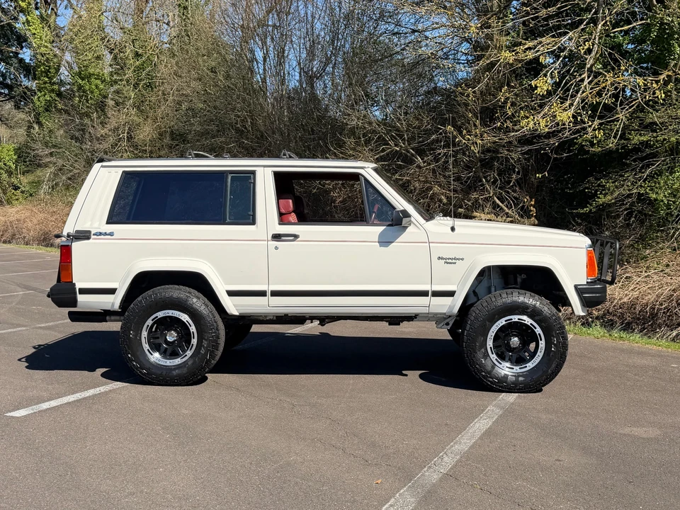 1986 Jeep XJ Cherokee - Image 7 of 31