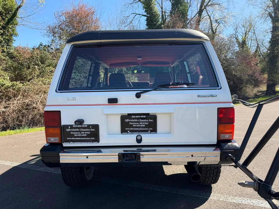 1986 Jeep XJ Cherokee - Image 11 of 31