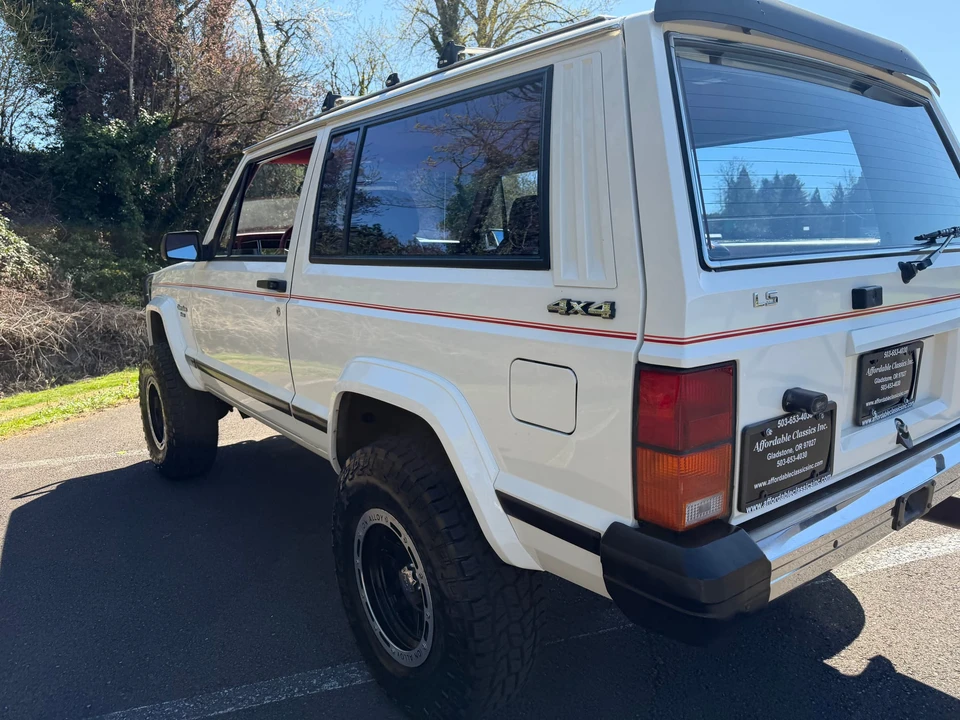 1986 Jeep XJ Cherokee - Image 27 of 31