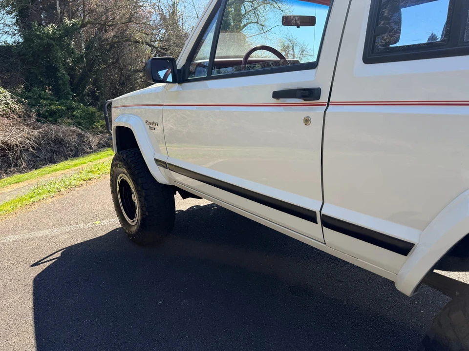 1986 Jeep XJ Cherokee - Image 24 of 31