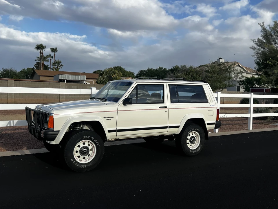 1986 Jeep XJ Cherokee - Image 13 of 31
