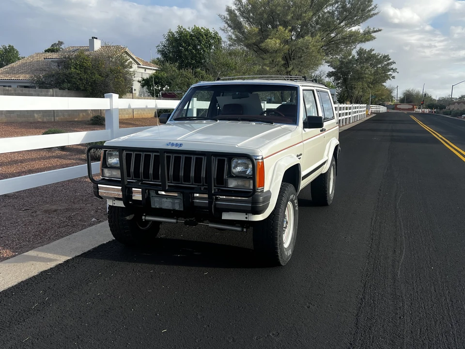 1986 Jeep XJ Cherokee - Image 10 of 31