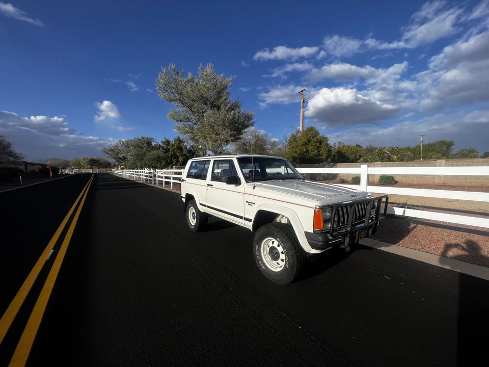 1986 Jeep XJ Cherokee - Image 4 of 31