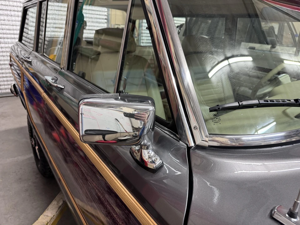 1987 Jeep SJ Grand Wagoneer - Image 22 of 31
