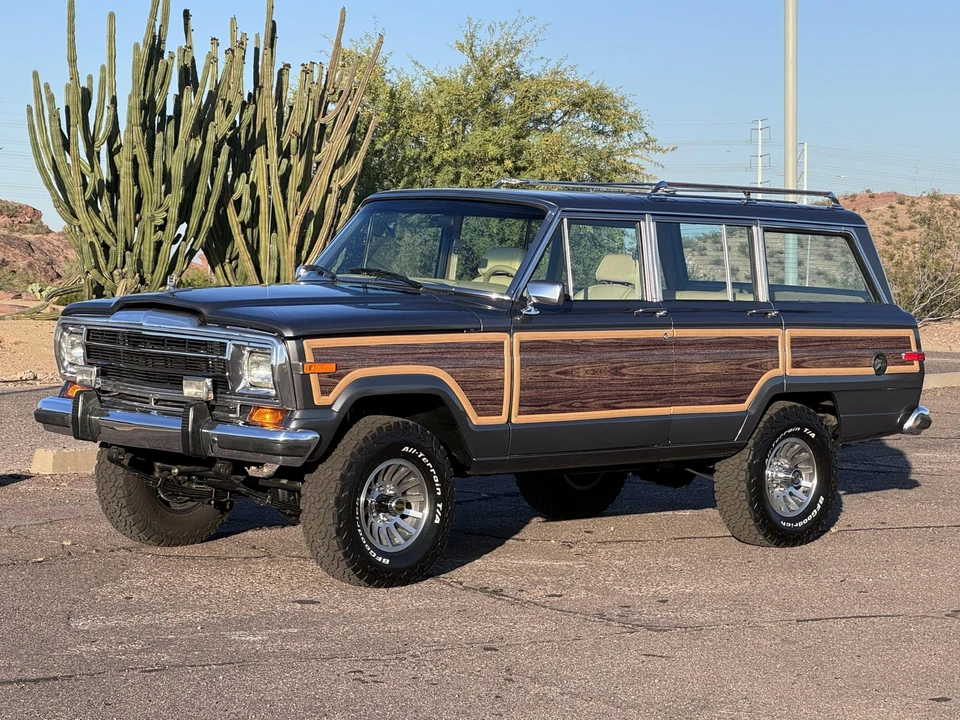 1987 Jeep SJ Grand Wagoneer - Image 6 of 31