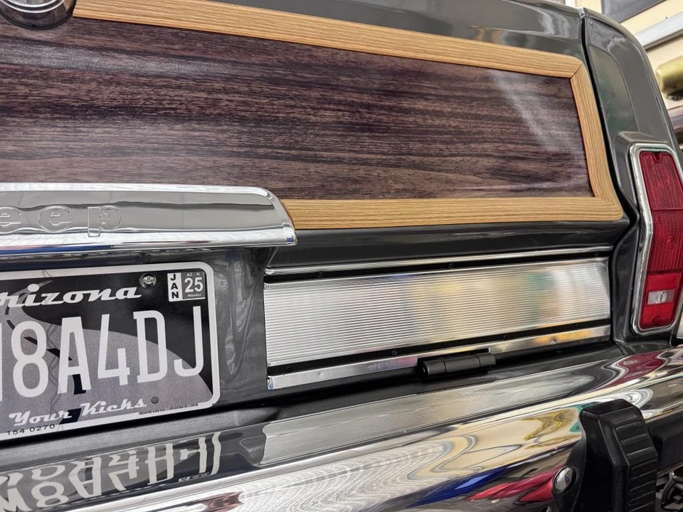1987 Jeep SJ Grand Wagoneer - Image 29 of 31