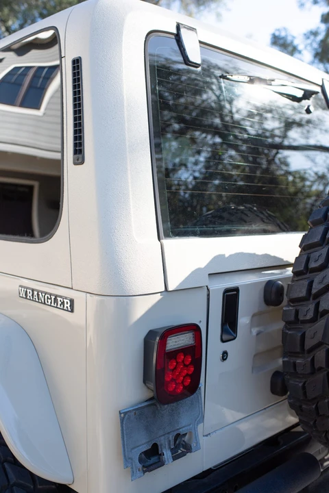 1989 Jeep YJ Wrangler - Image 28 of 31