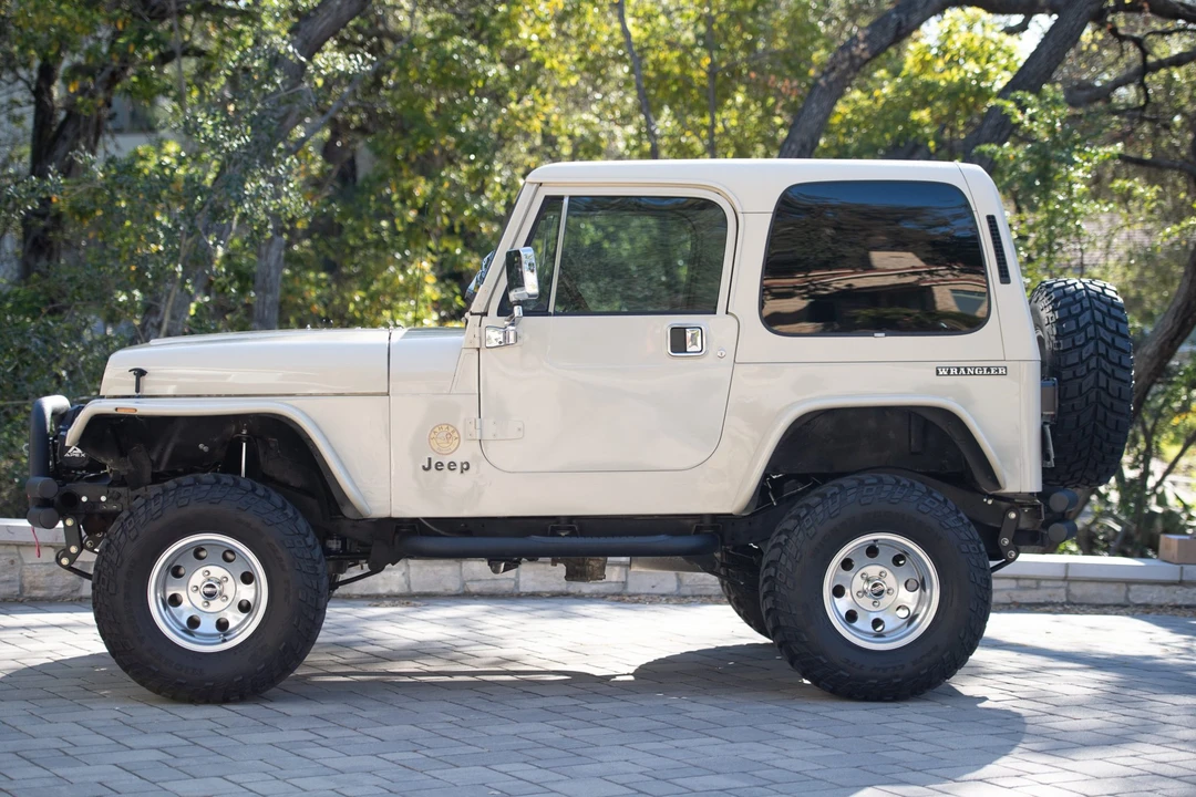 1989 Jeep YJ Wrangler - Image 5 of 31