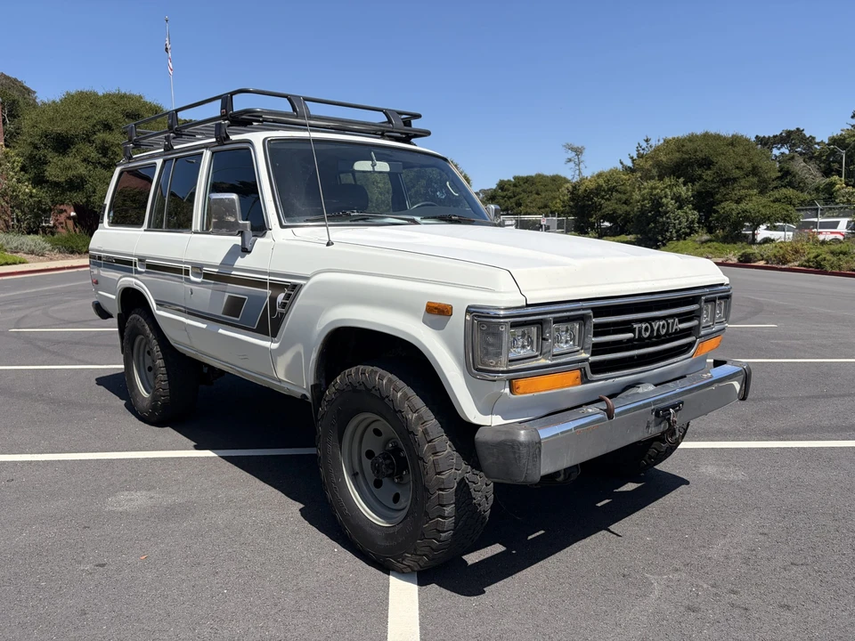 1989 Toyota J60 Land Cruiser - Image 16 of 31