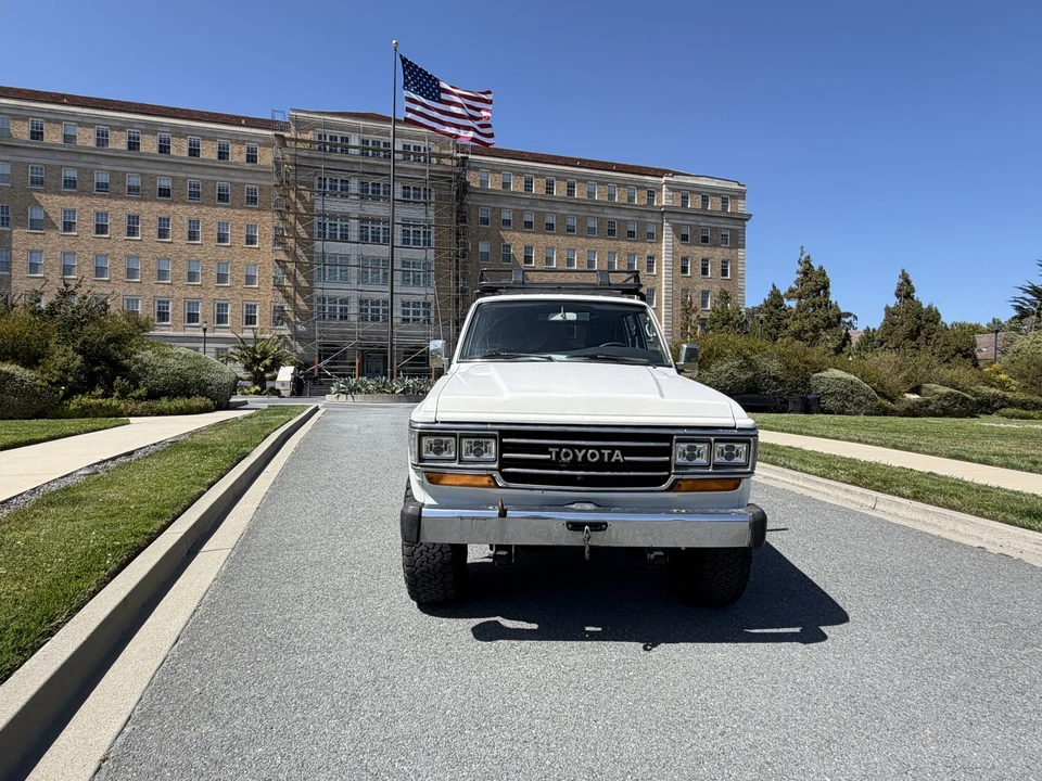 1989 Toyota J60 Land Cruiser - Image 18 of 31
