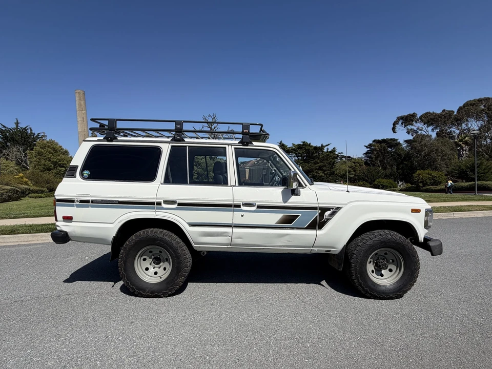 1989 Toyota J60 Land Cruiser - Image 14 of 31