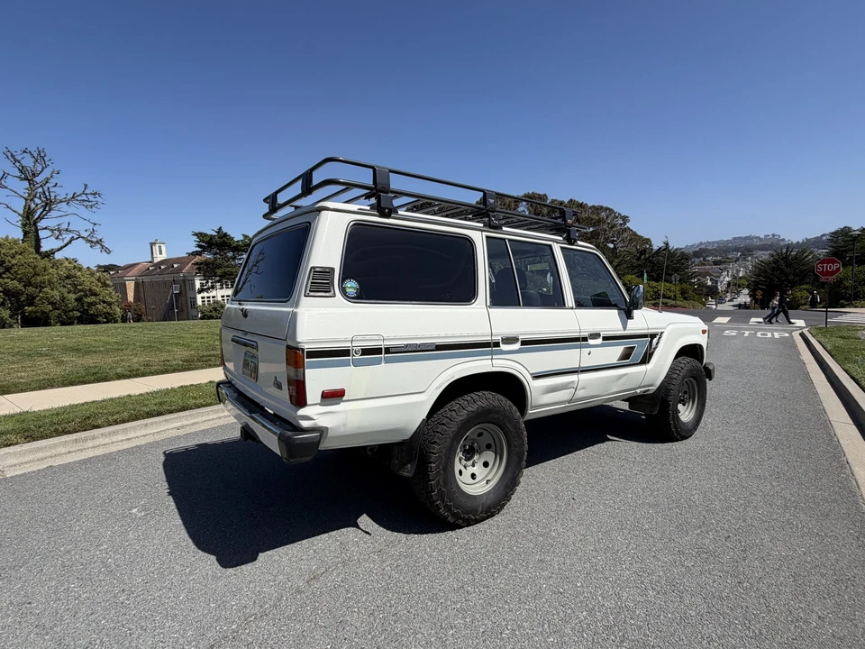 1989 Toyota J60 Land Cruiser - Image 11 of 31