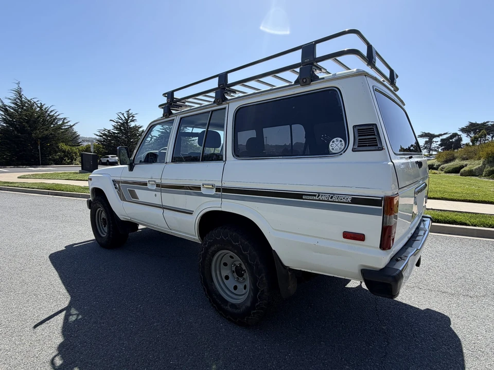 1989 Toyota J60 Land Cruiser - Image 7 of 31