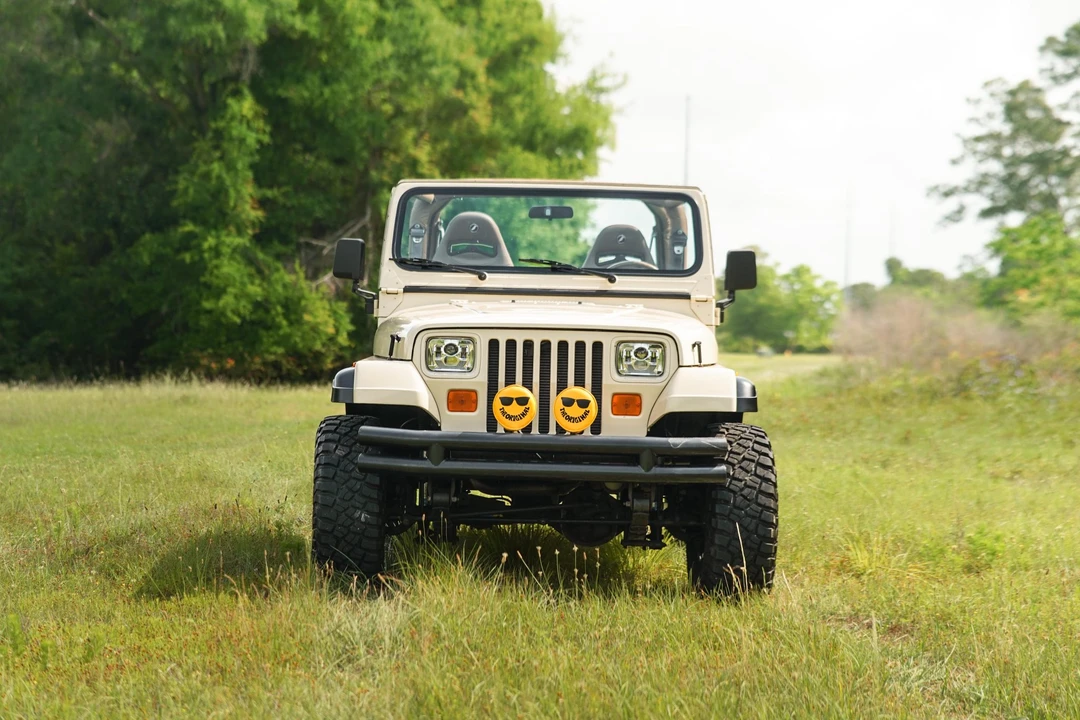 1992 Jeep YJ Wrangler - Image 4 of 31