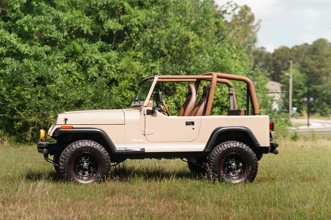 1992 Jeep YJ Wrangler - Image 12 of 31