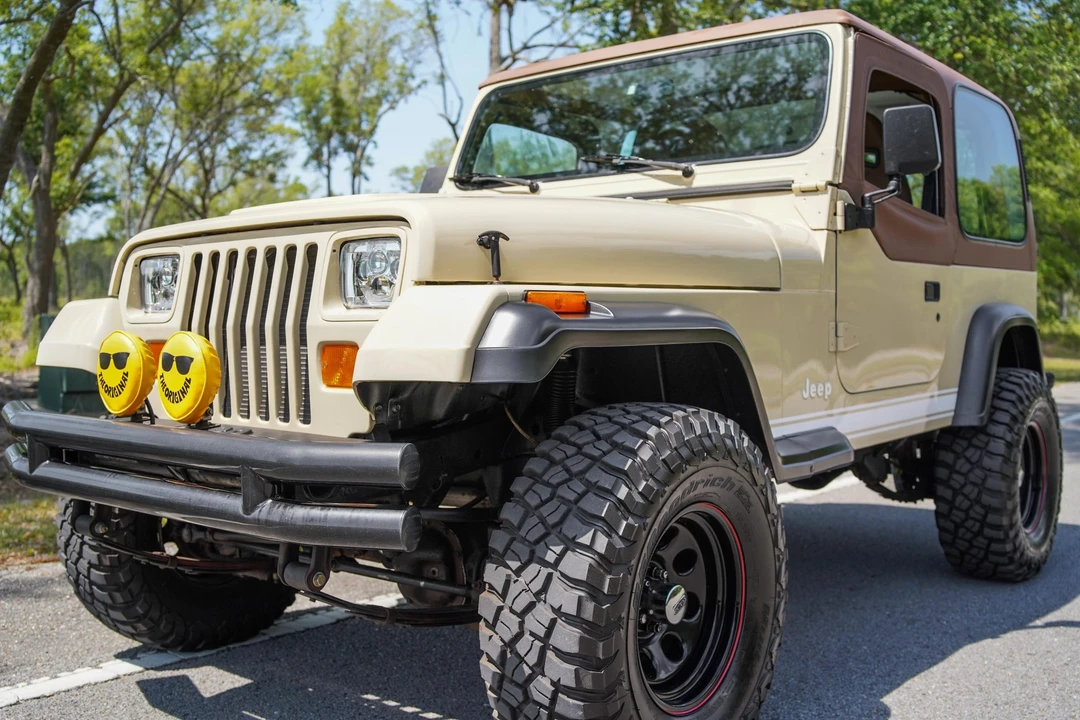 1992 Jeep YJ Wrangler - Image 26 of 31