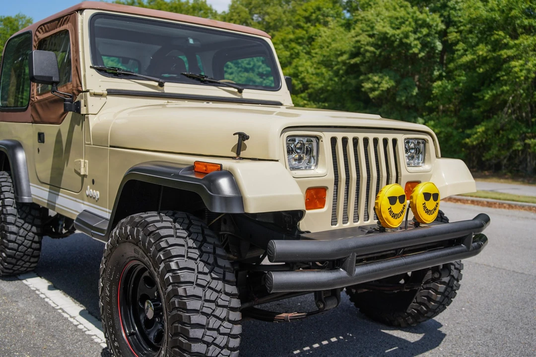 1992 Jeep YJ Wrangler - Image 24 of 31