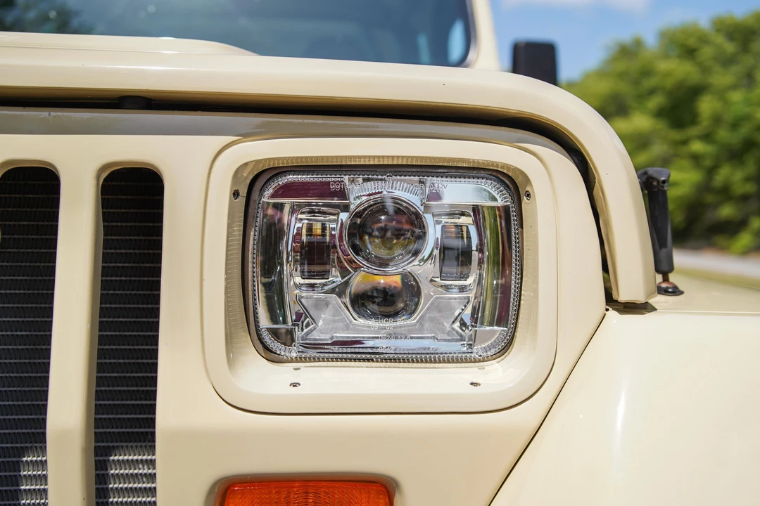 1992 Jeep YJ Wrangler - Image 29 of 31