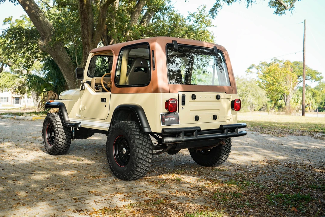 1992 Jeep YJ Wrangler - Image 6 of 31