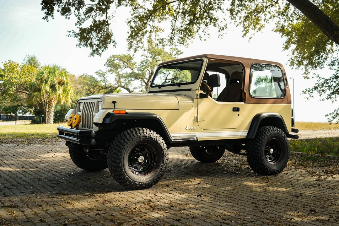1992 Jeep YJ Wrangler - Image 4 of 31