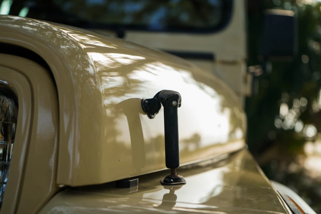 1992 Jeep YJ Wrangler - Image 13 of 31