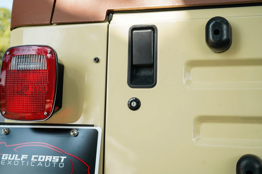 1992 Jeep YJ Wrangler - Image 27 of 31