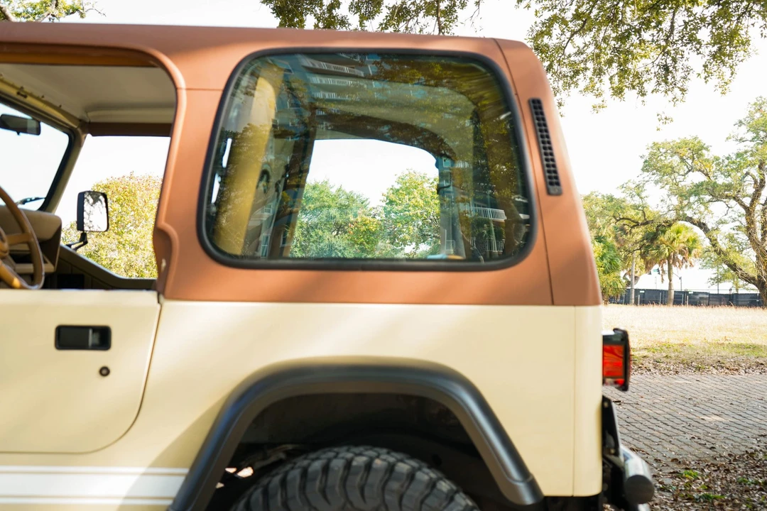 1992 Jeep YJ Wrangler - Image 23 of 31