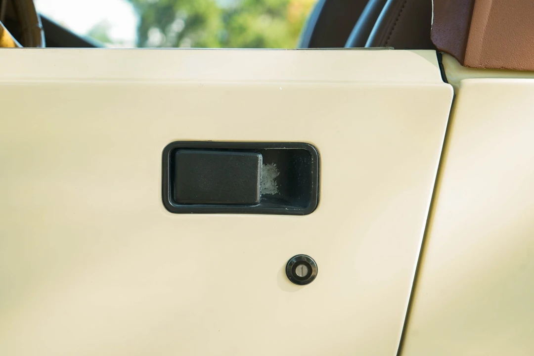 1992 Jeep YJ Wrangler - Image 22 of 31
