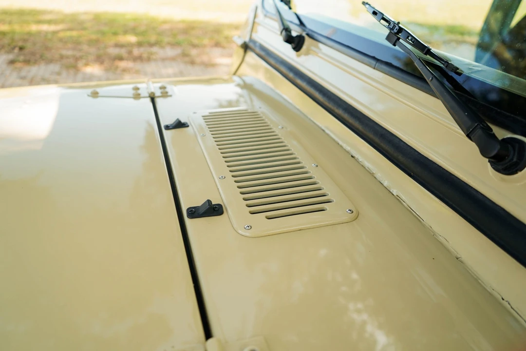1992 Jeep YJ Wrangler - Image 16 of 31