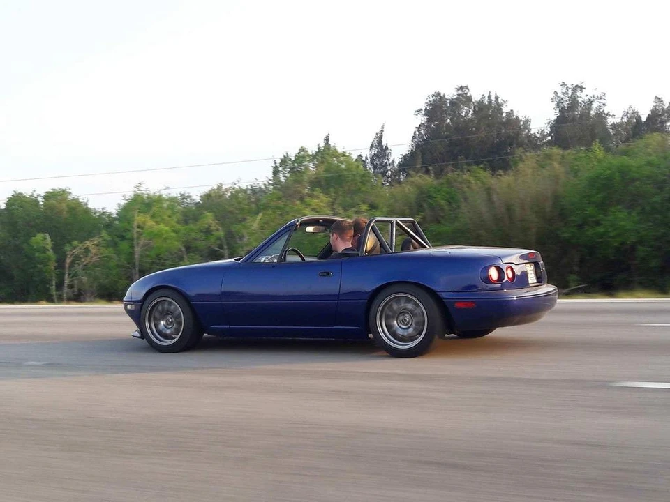 1995 Mazda NA MX-5 Miata - Image 26 of 31