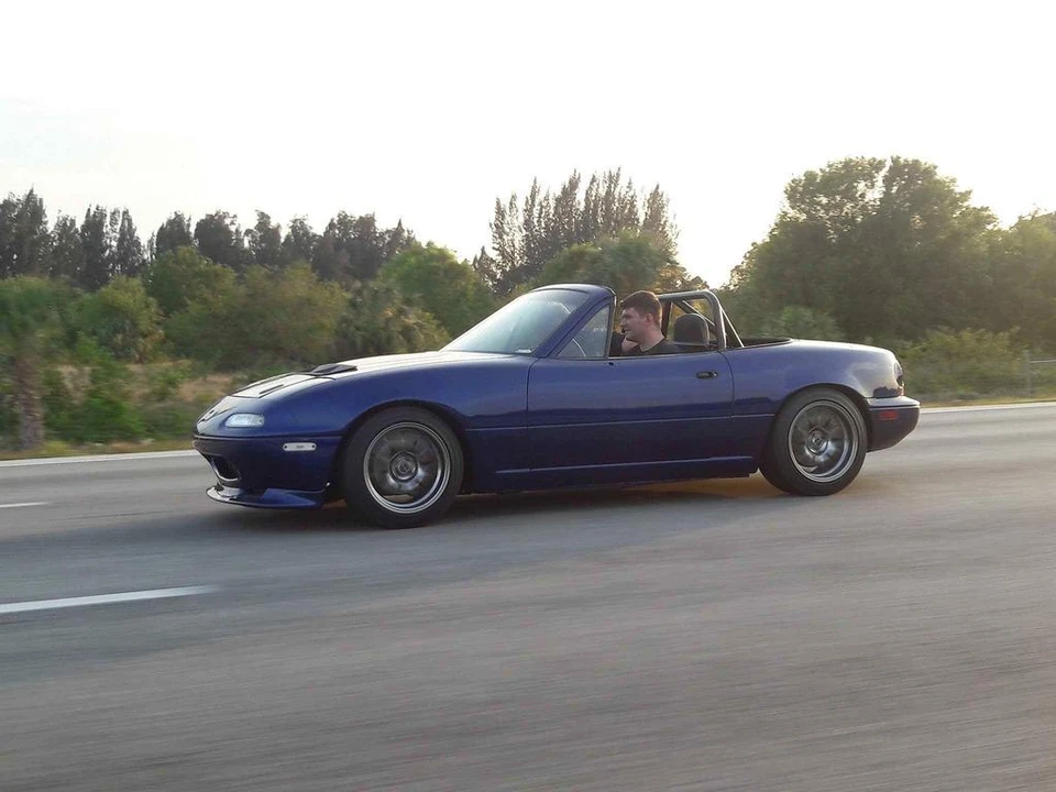 1995 Mazda NA MX-5 Miata - Image 28 of 31