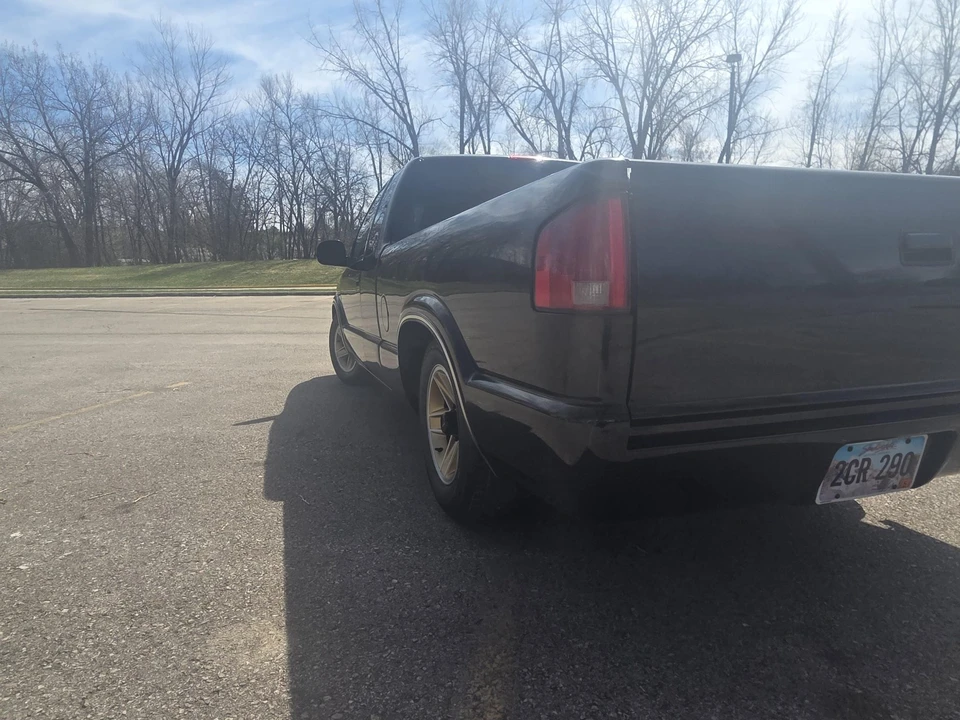 1998 Chevrolet S-10 - Image 26 of 31