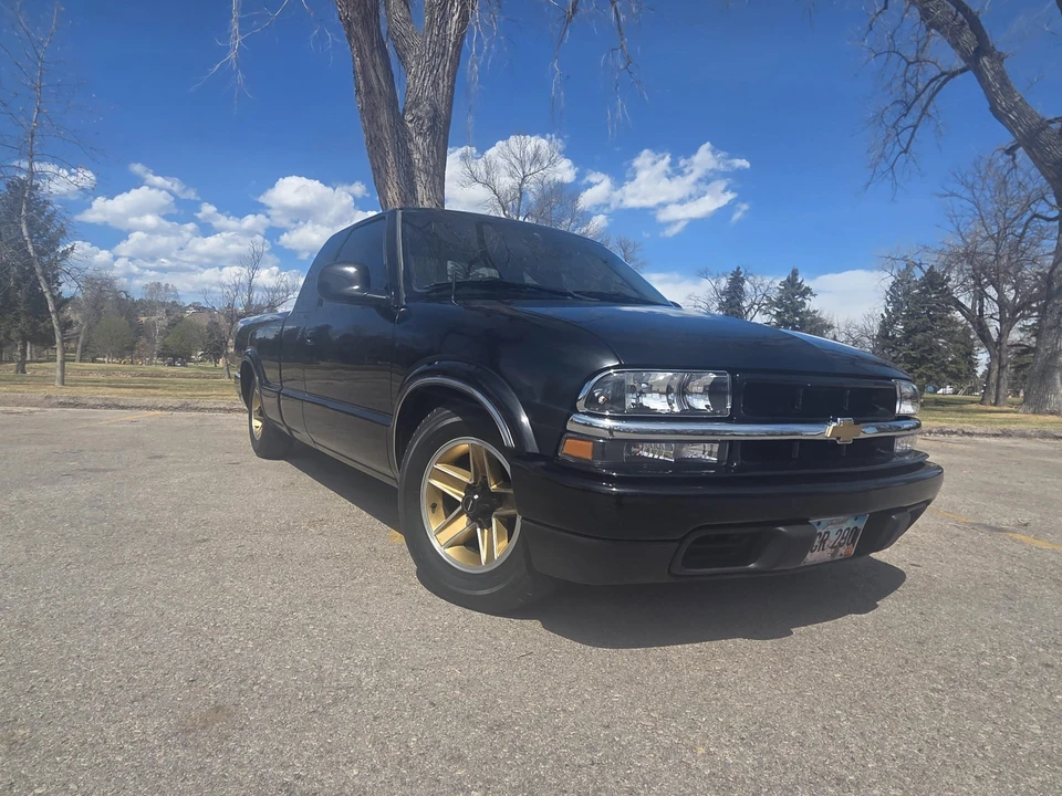 1998 Chevrolet S-10 - Image 2 of 31