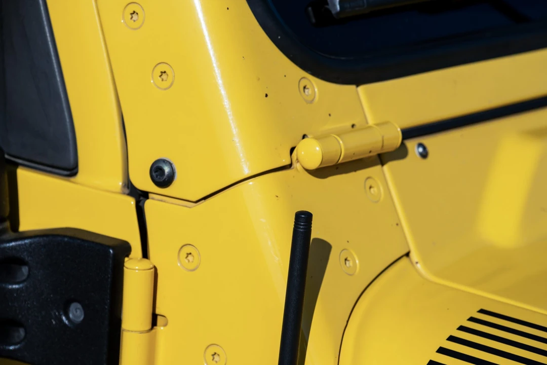 2004 Jeep TJ Wrangler - Image 21 of 31