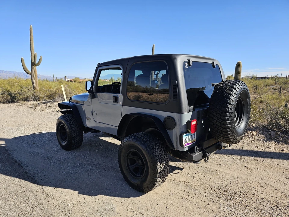2004 Jeep TJ Wrangler - Image 9 of 31
