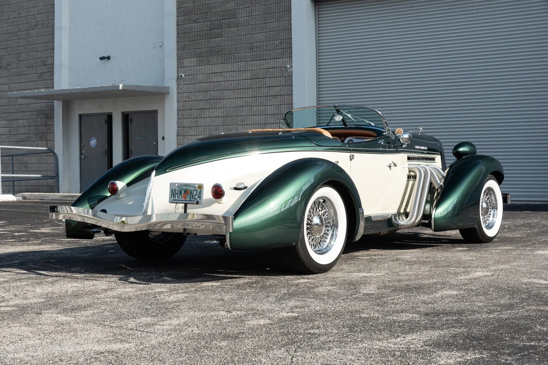 Auburn Speedster - Image 10 of 31