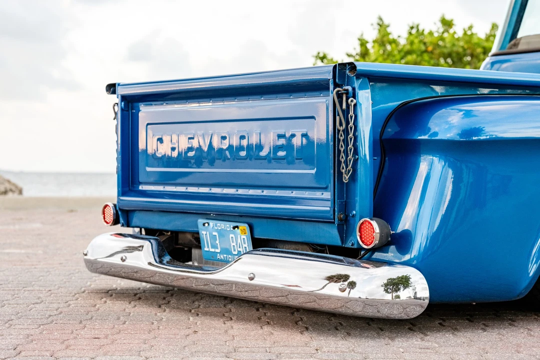 Chevrolet Task Force - Image 17 of 31