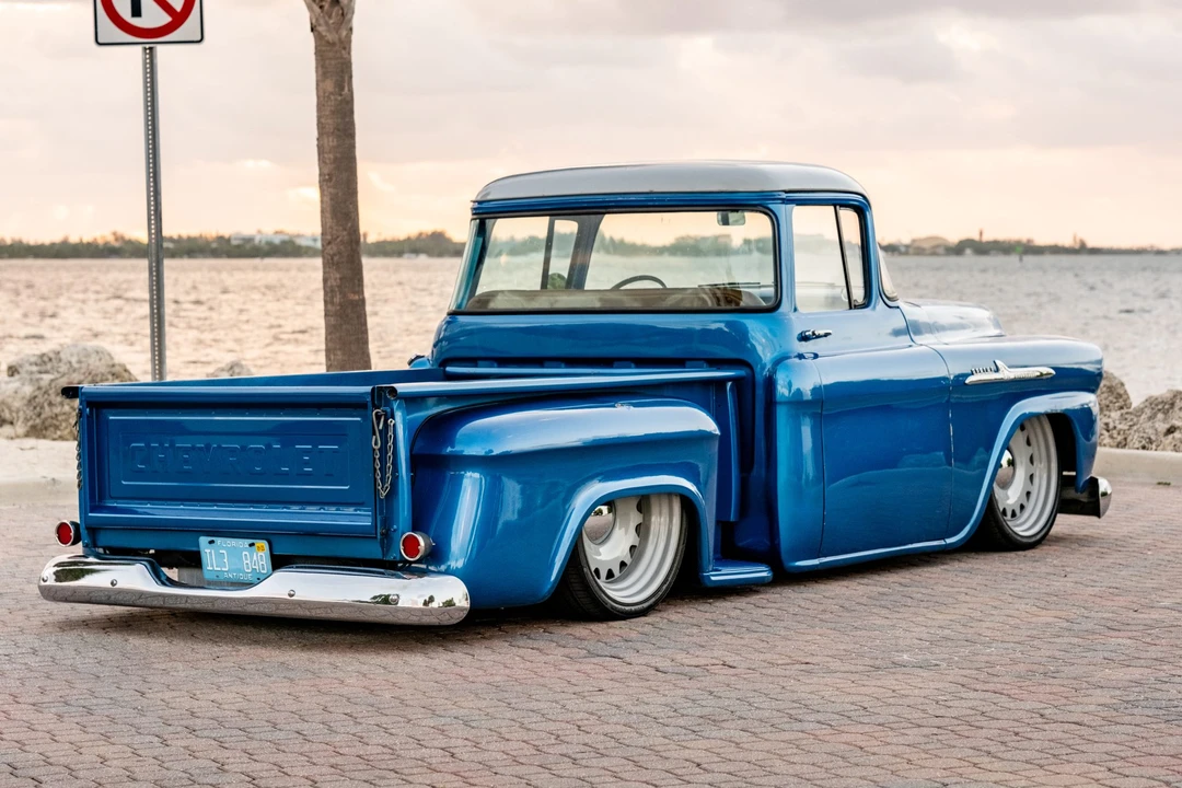 Chevrolet Task Force - Image 6 of 31