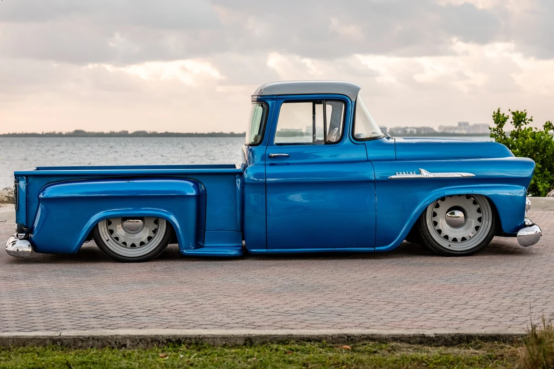 Chevrolet Task Force - Image 5 of 31
