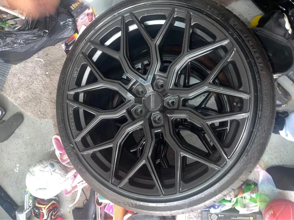 Parts & Memorabilia Other Wheels - Image 2 of 9